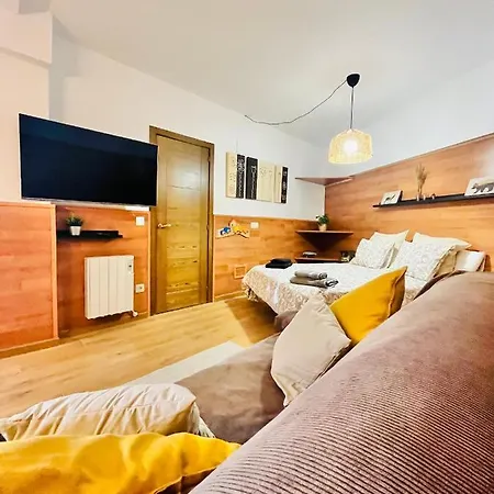 דירה Nuevo Cosy Loft 4pax Estavar